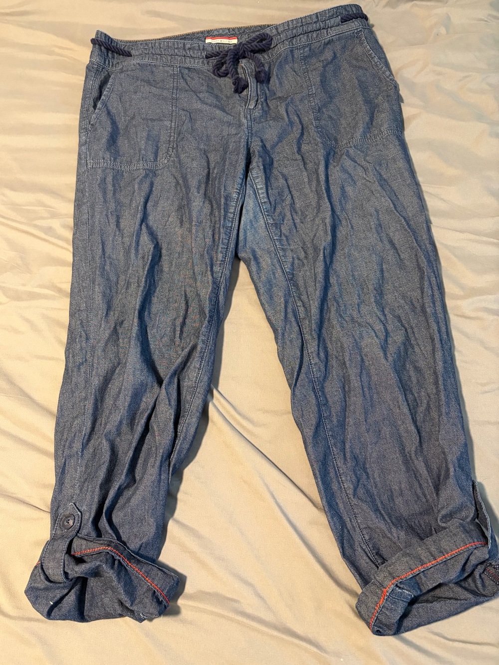 Tommy Hilfiger denim blue capris size 10